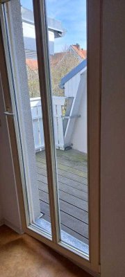 1-Zi WE mit Balkon, EBK, im Zentrum und Hafennah.