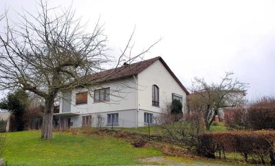 Großes EFH inkl. ELW mit Potential in ruhiger Randlage von Westhausen