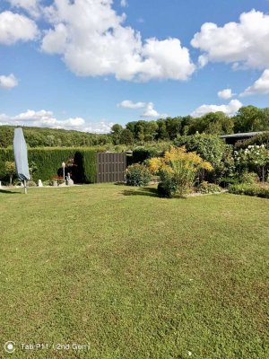 Gepflegte Doppelhaushälfte mit schönem Garten und Waldblick in zentraler Lage von Bad Vilbel