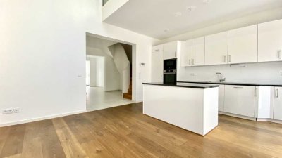 Modernes Stadthaus in zentraler Lage mit Gartenteil, Terrasse und TG-Stellplatz - befristet!