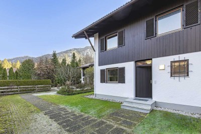 Wohlfühlwohnen in den Bergen – charmante Doppelhaushälfte mit Garten und Bergblick