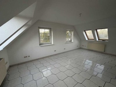 2 Zimmer Dachgeschosswohnung in Tüschau