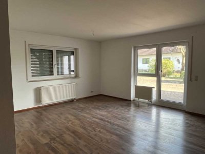 3-Zimmer Erdgeschosswohnung (84 qm) mit Terrasse in Adelsdorf