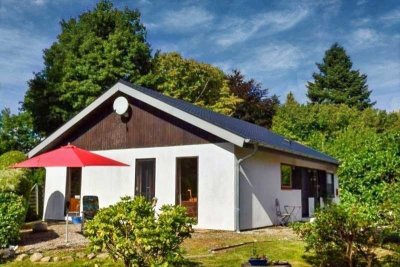 Ebenerdig wohnen - gemütlicher Bungalow mit schönem Grundstück inklusive