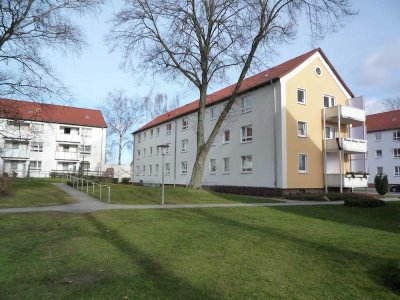 Mittelweg 44, 1 R - Helle 2-Zimmer Wohnung mit großer Wohnküche und Dusche