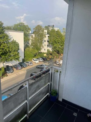 Helle 1,5-Zimmer-Whg in Meerbusch-Büderich – (Für 1 Person)