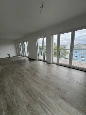 Großzügige 2-Zimmer Penthouse Wohnung in der Südstadt