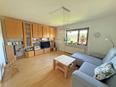 4-5-ZIMMER-WOHNUNG! Ca. 128 qm Wfl., Balkon, eigener Gartenanteil, Doppelgarage....