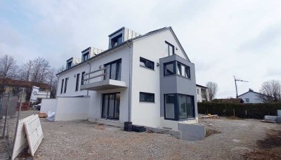In Kürze bezugsfertig, hochwertiges Neubau RMH Nähe Erding, Provisionsfrei