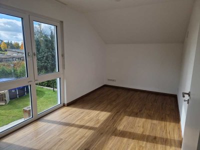 Helle 4,5-Zimmer Wohnung mit Stellplatz in Oberkrämer