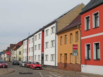Reihenmittelhaus mit Garage