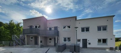 3-Raum-Maisonette-Wohnung m. Garten, Weitblick und eigenem Hauseingang in Bahnhofsnähe