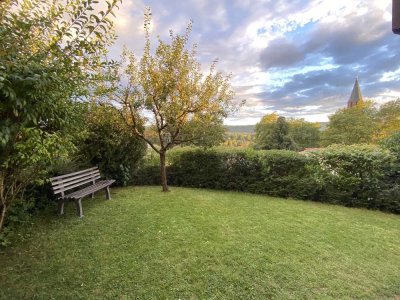Einliegerwohnung mit eigenem Garten und Blick in die Schweiz und auf den Rhein