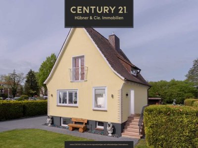 Käuferprovisionsfrei! Gemütliches Einfamilienhaus auf großzügigem Bauplatz in Innenstadtlage