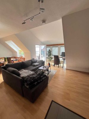 Exklusive, gepflegte 2-Raum-Maisonette-Wohnung mit geh. Innenausstattung mit Balkon und EBK