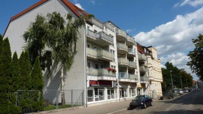 Helle 2-Zimmer-Wohnung mit Dachterrasse in Stadtfeld
