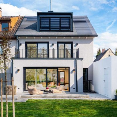 Luxus. Möbliertes Haus mit schönem Garten.  P R O V I S I O N S F R E I.