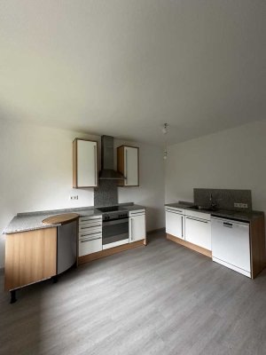 Vollständig renovierte 3-Zimmer-Wohnung mit Balkon und EBK in Greven.