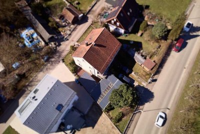 Modernisiertes Zweifamilienhaus mit neuer Heizung und viel Potenzial