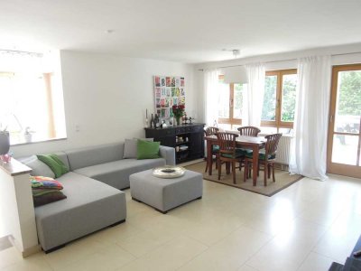Familientraum in Oberhaching! Sonnige 3,5-Zi-Garten-Wohnung, 2 Bäder, EBK, Garage, ca.94m2