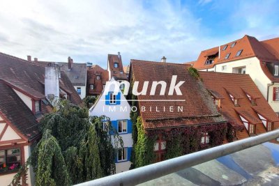 Top sanierte Dachgeschosswohnung in ruhiger Lage mitten in der Stadt!