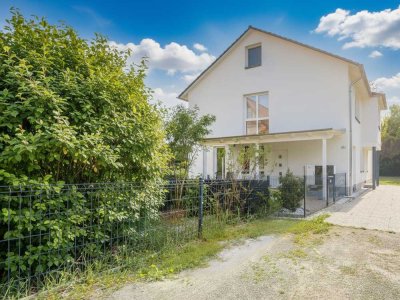 Energieeffizientes Mehrfamilienhaus mit vier leerstehenden Wohnungen