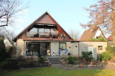 Ruhige Dachgeschosswohnung mit schönem Balkon
