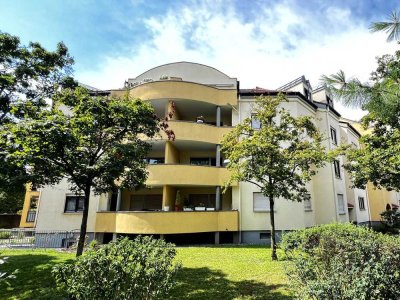 Gemütliche 3,5-Zi-DG-Whg mit Dachterrasse und TG-Stellplatz, nähe Rheinauer See