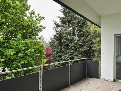 Sanierte 4-Zimmer-Wohnung mit gehobener Innenausstattung und Balkon im Hochschulviertel