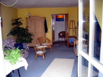 Provisionfreie schöne, ruhige 2-Zi. Whg mit EBK,  in Karlsfeld (12 km von München) für Einzelperson