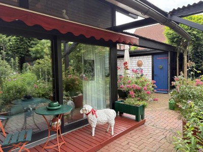 Charmantes Einfamilienhaus mit schön angelegtem Garten im Herzen von Ascheberg