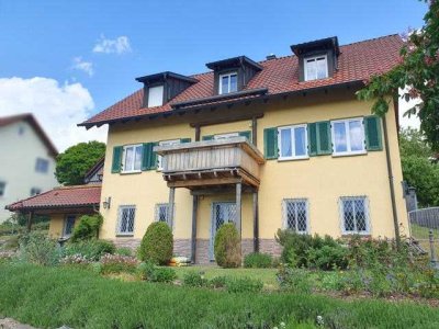 Einfamilienhaus mit Einliegerwohnung und toller Außenanlage!