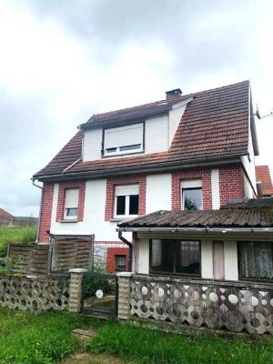 Ländliches Domizil für Kreative ... 
Alte Fassade - der Komfort liegt ganz im Verborgenen ...