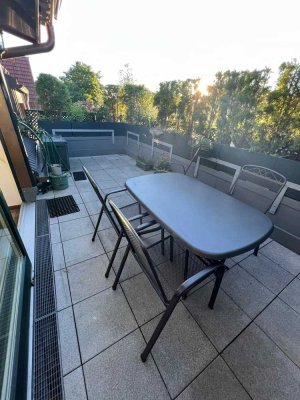 GR. DACHTERRASSENWOHNUNG , TIERE ERLAUBT, ALLES KOMPLETT NEU, 15 MIN. ZUM MARIENPLATZ