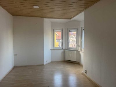 Sehr große zentral gelegene Wohnung