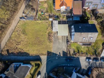 Einzigartiges Baugrundstück & 3-Familienhaus in Fürth (Vach)