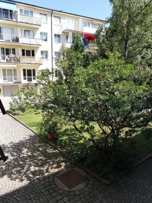 Maxvorstadt, U1, renovierte 3-Zi.-Whg, ruhig und zentral, frei
