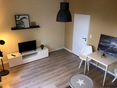 *City-Apartment* 2 Zimmer-Wohnung möbliert inkl. W-Lan & TV & Strom
