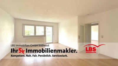 Helle, renovierte Wohnung mit Balkon und Stellplatz