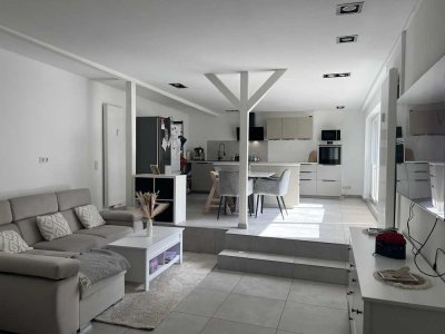 Attraktives und neuwertiges 4-Zimmer-Haus mit gehobener Innenausstattung in Leverkusen