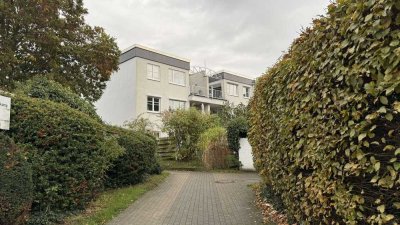 Einziehen & wohlfühlen: moderne 3-Zimmer-Wohnung mit Tiefgargenstellplatz