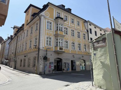 Exklusive 2,5-ZKB Wohnung mit gehobener Innenausstattung