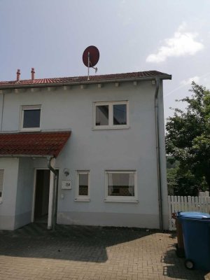Geräumige, preiswerte 5-Zimmer-Doppelhaushälfte mit geh. Innenausstattung und EBK in Schwedelbach