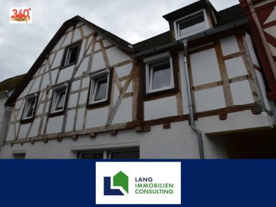 Charmantes Mehrfamilienhaus mit drei Wohneinheiten in solidem Zustand