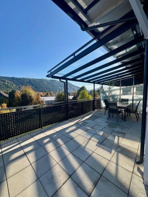 Traumhafte Dachgeschoßwohnung in St. Veit: 121m² mit Terrasse und Lift!