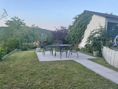 Möblierte, stillvolle 2 Zimmer-Wohnung mit EBK in Stuttgart