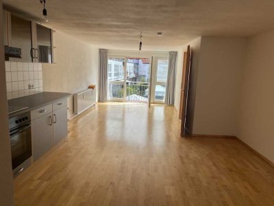 Villingen Altstat helle ruhige 2,5-Zimmer-Wohnung mit EBK und Balkon