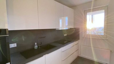 kernsanierte, gehobene 3-Zimmer-Wohnung, Schwimmbad, neue Küche, Stellplatz, barrierefrei