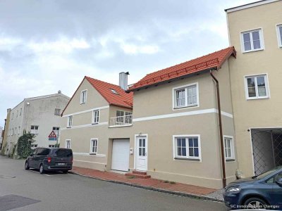 Neu saniertes Anbauhaus im historischen Stadtzentrum von Mühldorf