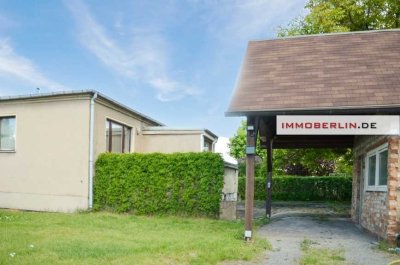 IMMOBERLIN.DE - Interessantes Haus mit Ausbaupotential & Nebengebäuden auf teilbarem Grundstück in S